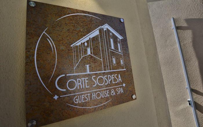 Corte Sospesa Guest House & Spa
