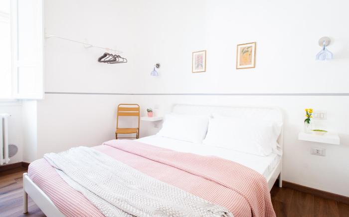 Intimate Suite 2 min walk from SMN Station & Duomo