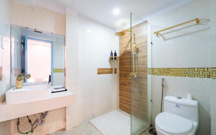 Collection O District Tan Binh Near Airport Formerly Joy Inn