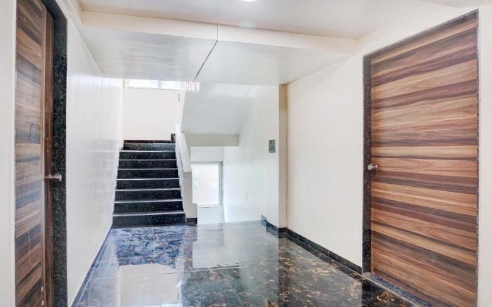 Super Townhouse Ambegaon Road Katraj Formerly White Castle