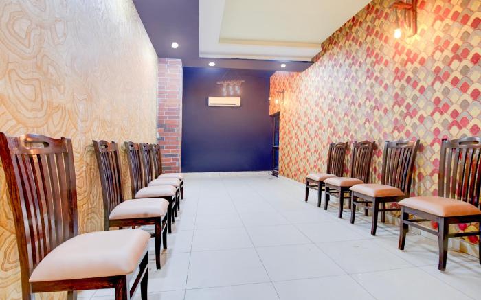Super Collection O Ishwar Nagar Near Golden Temple Formerly Chahal Residency