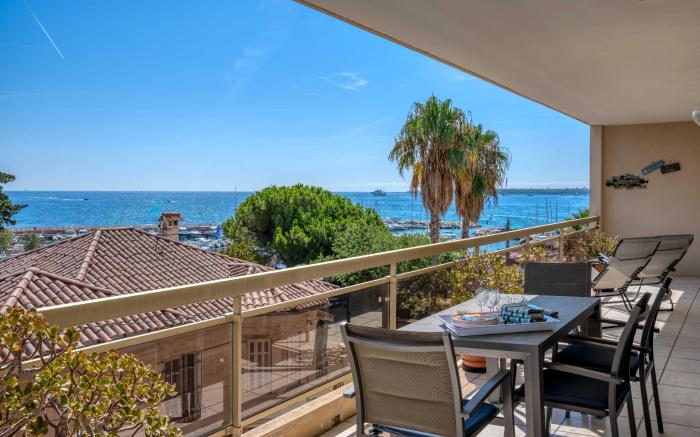 3 bedroom renovated apartment - Cannes Palm Beach