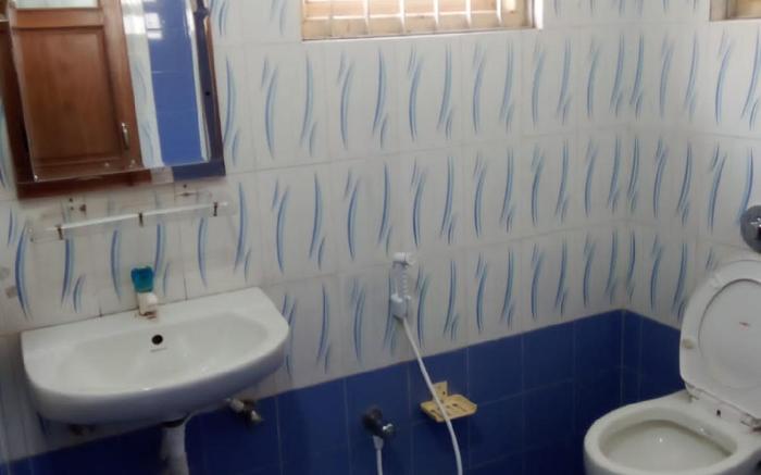 DhamStay Hotel Madison Homestay Near Tech Mahindra