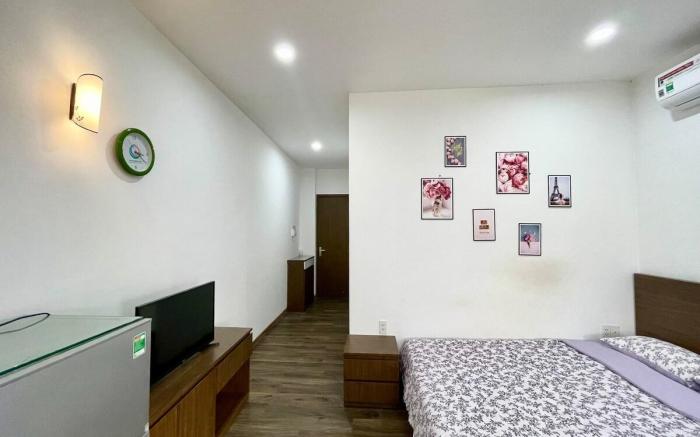 Discount big window apartment near TSN airport 402