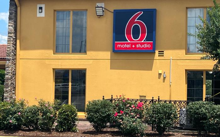 Studio 6  Huntsville, AL University Drive