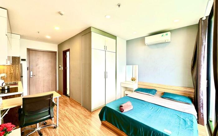 Lux Studio Centre Position In My Dinh Area