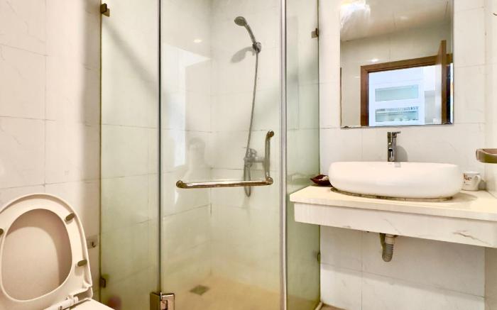 Peaceful, Clean Studio Apt In City Centre