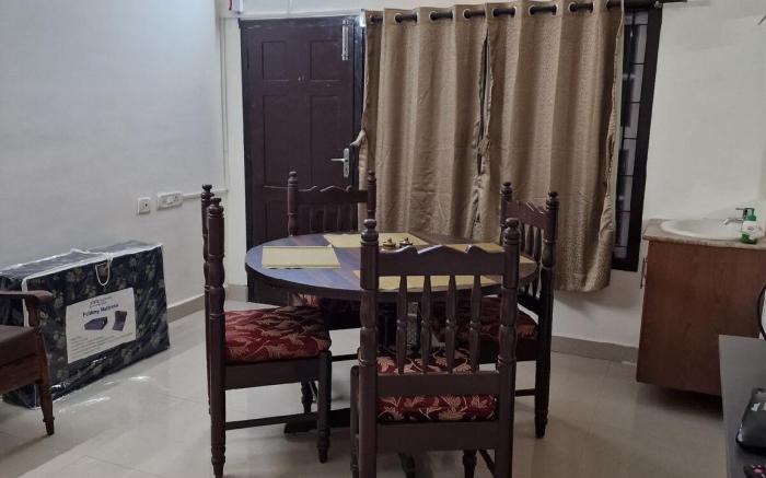 KEL5 - Spacious Renovated 1 BHK @ Kellys Kilpauk
