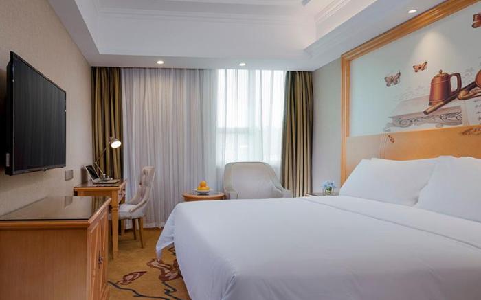 Vienna Hotel Guangzhou Zengcheng Xintang Shacun Metro Station