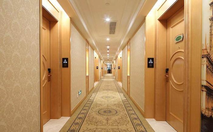 Vienna International Hotel Shanghai Hongqiao Hub Qingpu Metro Station