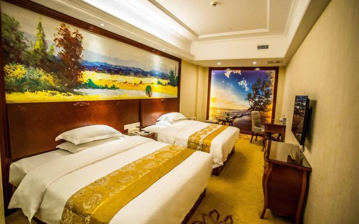 Vienna International Hotel Shanghai New International Expo Center Zhoupu Metro Station Wanda Palaza