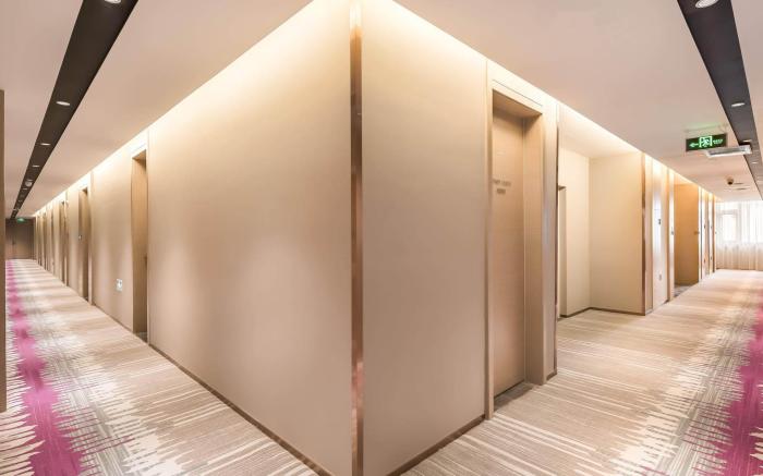 Lavande Hotel Beijing West Railway Station North Square