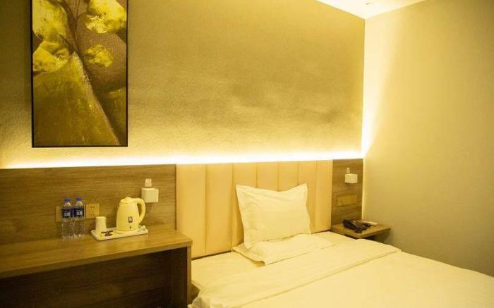 7 Days Premium Beijing Fengtai Sports Center