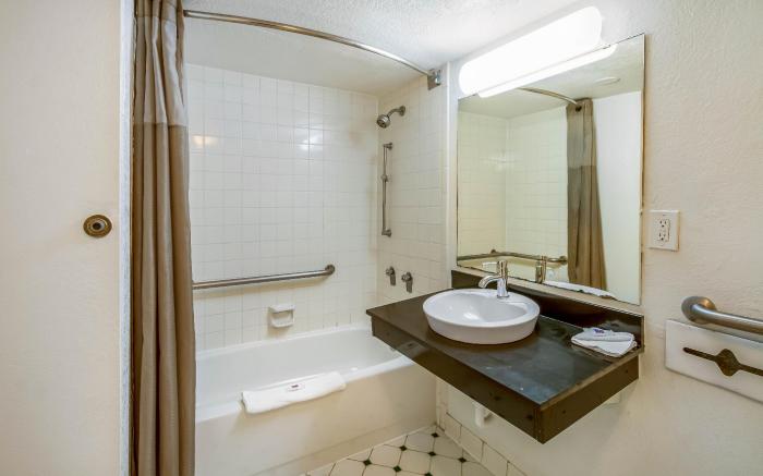 Motel 6 Euless, TX - DFW West