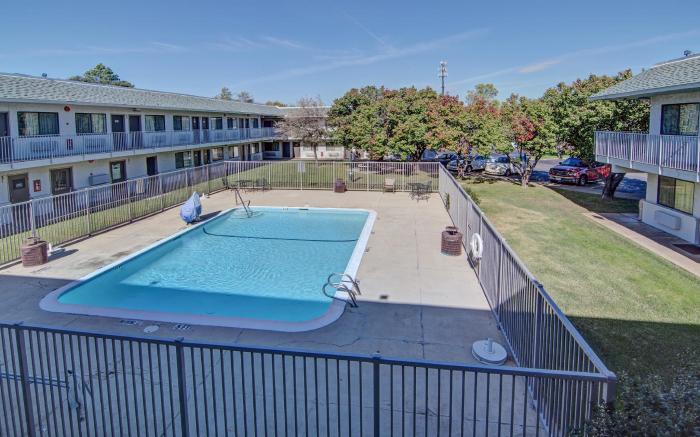 Studio 6  Grand Prairie, TX