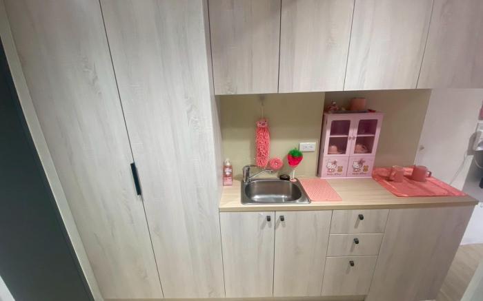 Linda’s HouseNo.4: 西門商圈~夢幻粉紅風獨立衛浴大套房<2張雙人床~4人房>