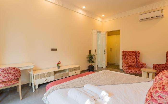 ELIVAAS Laguna Camellia-Luxe 4 BHK Villa
