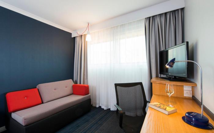 Holiday Inn Express Swindon West By IHG
