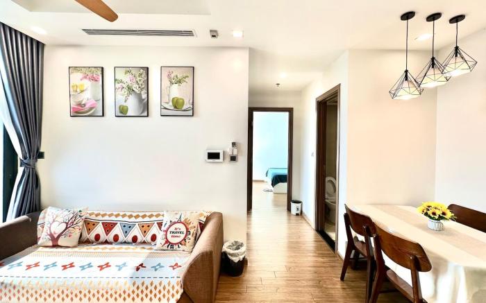 Lux 2 Bedroom In Hanoi Center