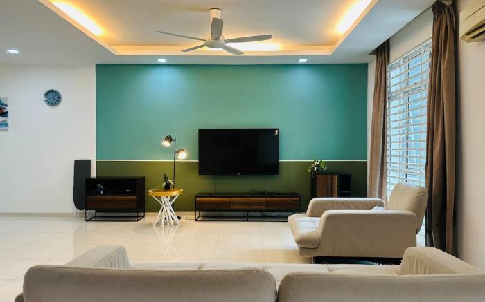 Shamrock Bay Haven 5BR Homestay@22pax@B.Ferringghi