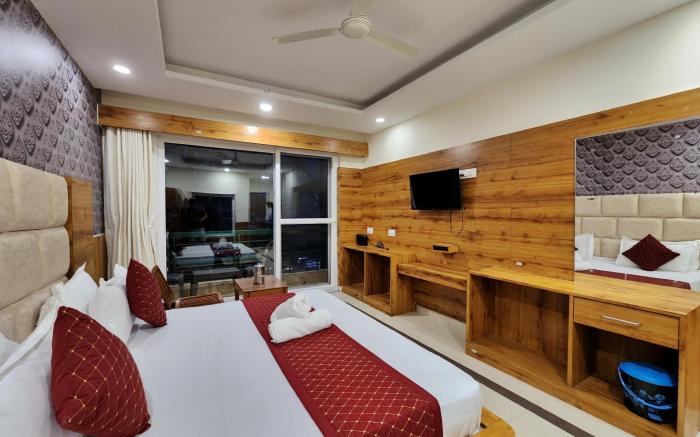 The Cedar Vatika Hotel and Restaurant