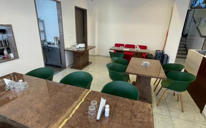 HOTEL MB NIRALA SHYAM