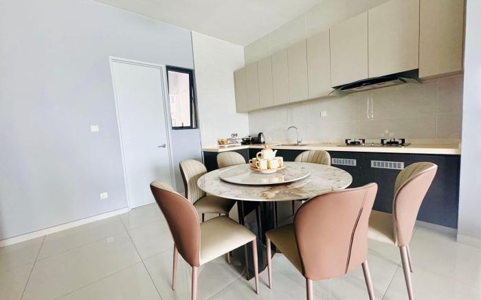 Danga Bay Seaview Laurel Skyline Stay