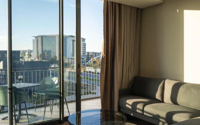 On Park 516 @ Century City