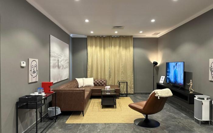 Luxury 2 Bedroom Apartment Near Seaside 107