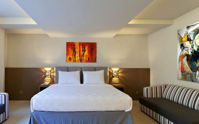 Euphoria Hotel