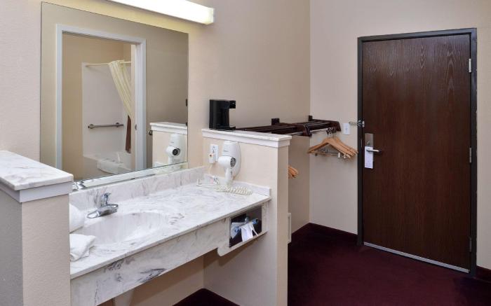 Americas Best Value Inn Somerville