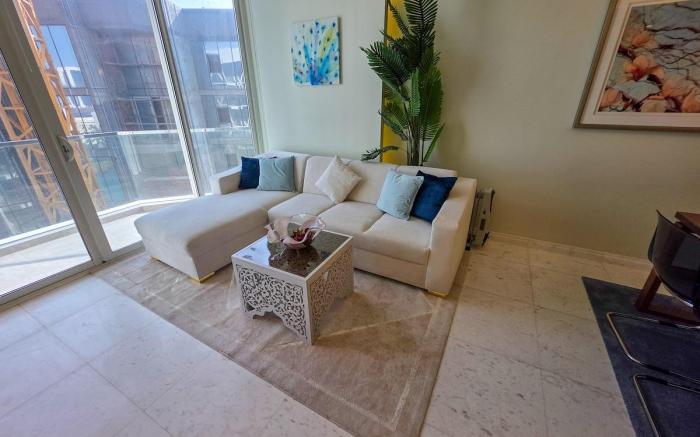 "Luxury One Bedroom Apartment | Bahrain Bay"