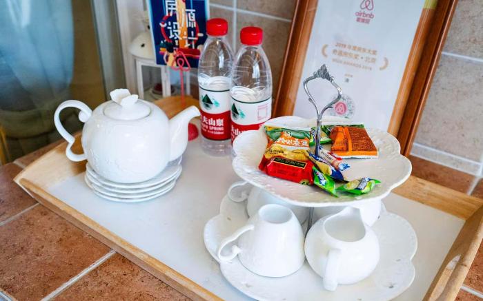 Hsinhsin‘s Home：北京东二环，国贸/CBD区域，自家两居室中的一个卧室，有单独卫生间。