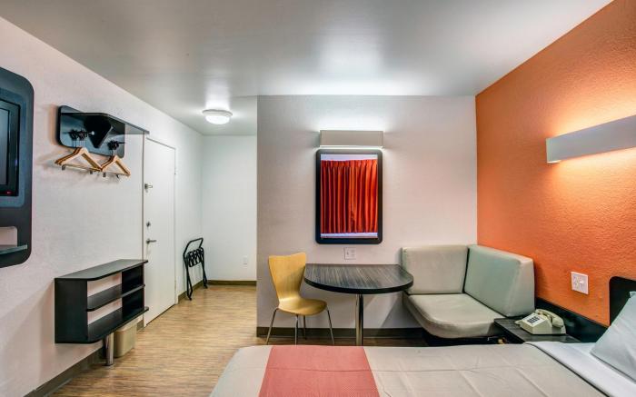 Motel 6 Murfreesboro, TN