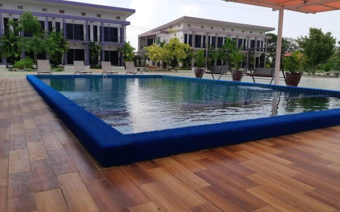 Menam Resort