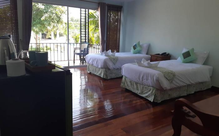 Menam Resort
