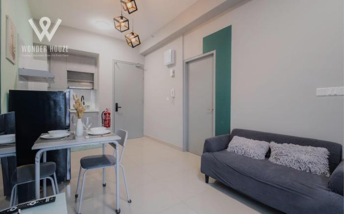 2R2B 6 Pax| Modern Living @121Residence| Damansara
