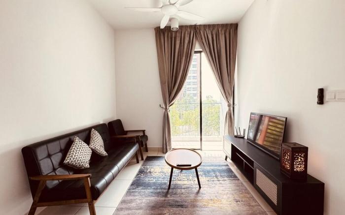 9Pax Amber Quayside Staycation