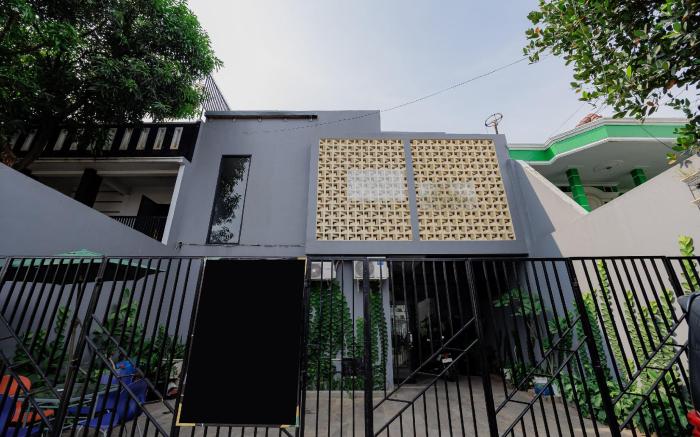 RedDoorz Syariah Plus @ Limus Nunggal