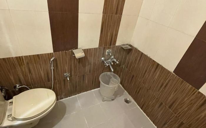 Hotel Orchid Inn