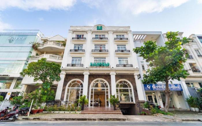 Dancentre Luxury Apartment Near SECC formerly Emerald Hotel & Apartment