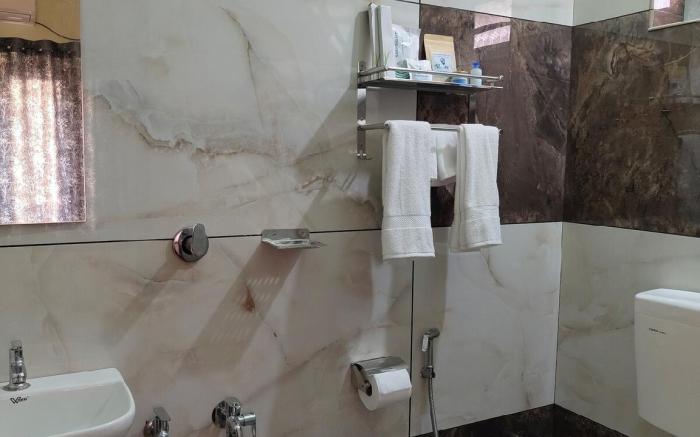 Beth-Haran, Kochi,Kerala(Pent house,1bath,4adults)