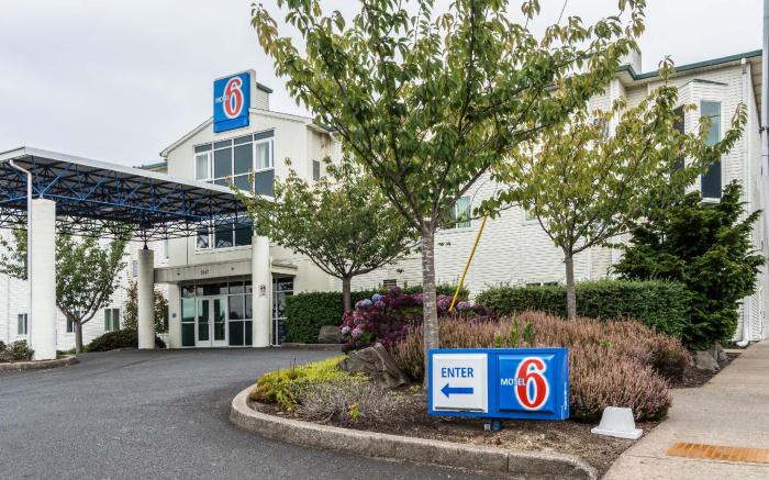 Motel 6 Lincoln City, OR