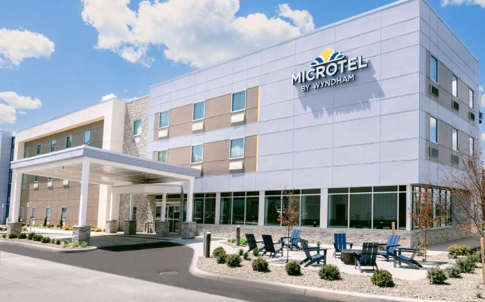 Microtel Inn & Suites by Wyndham Newark NY