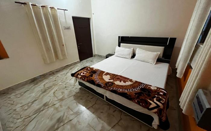 Goroomgo Rathore Paying Guest House Ayodhya