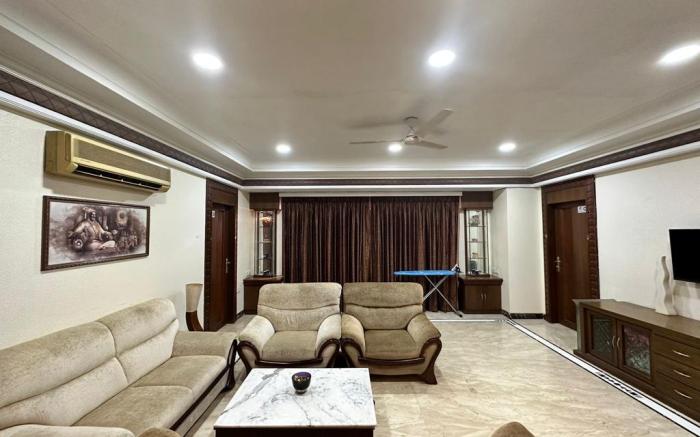 Stay Retreats At Welcome Apartment Nr Airport