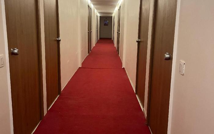 Hotel Shree Hari Om Residency 
