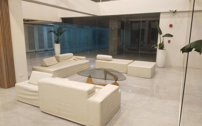 Modern & Stylish Condo Rental P52