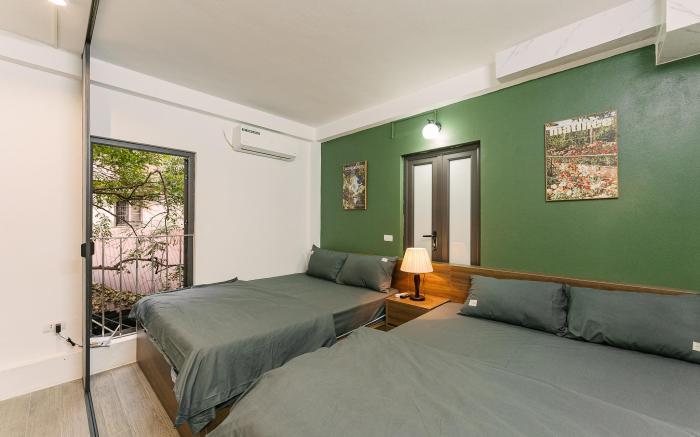 house 3br, 50m to Hoankiem lake, Toycan