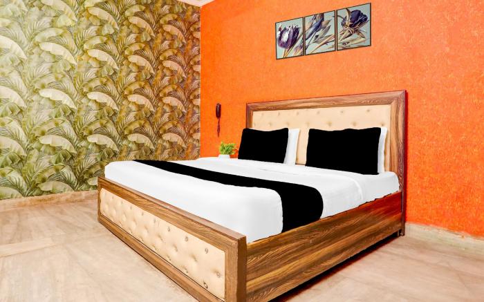 Super Hotel O Uttam Nagar Near Akash Hospital